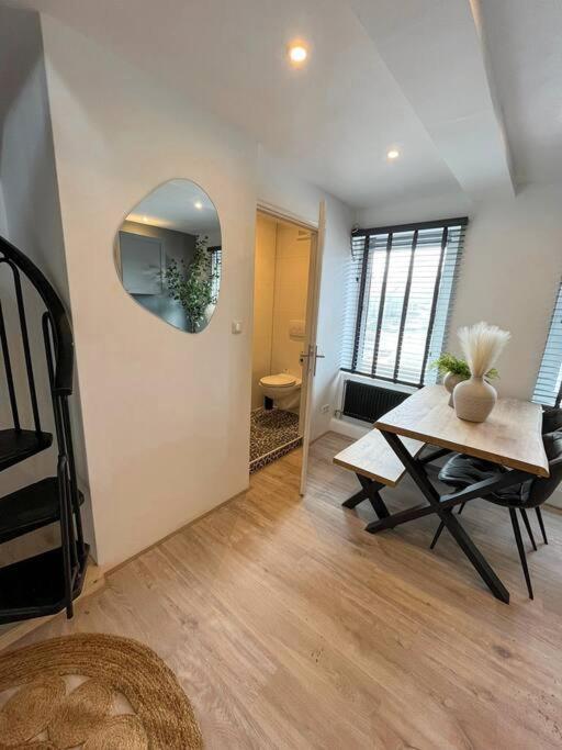 Gezellig Appartement, Gerenoveerd Eind 2022 Tilburg Esterno foto